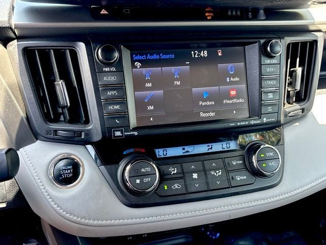 2017 Toyota RAV4 Platinum