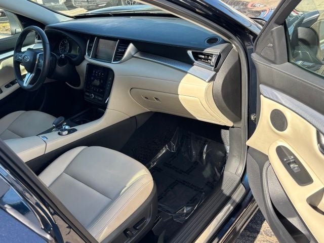 2019 INFINITI QX50 LUXE
