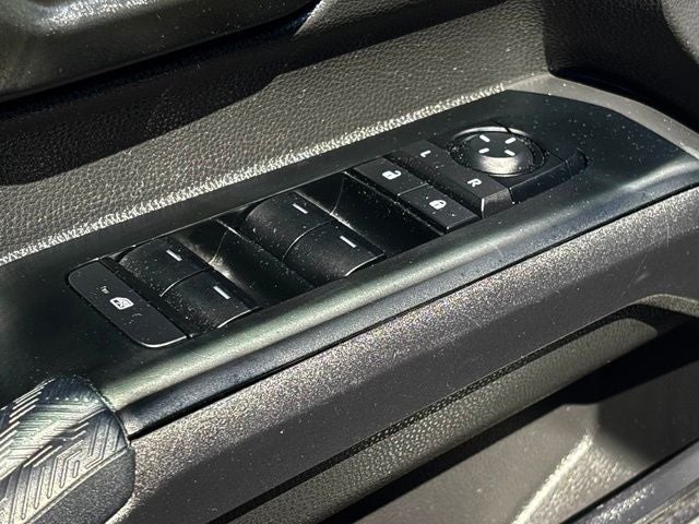 2025 Toyota Tacoma SR5 V6
