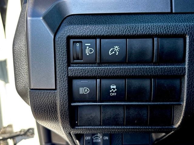 2025 Toyota Tacoma SR5 V6