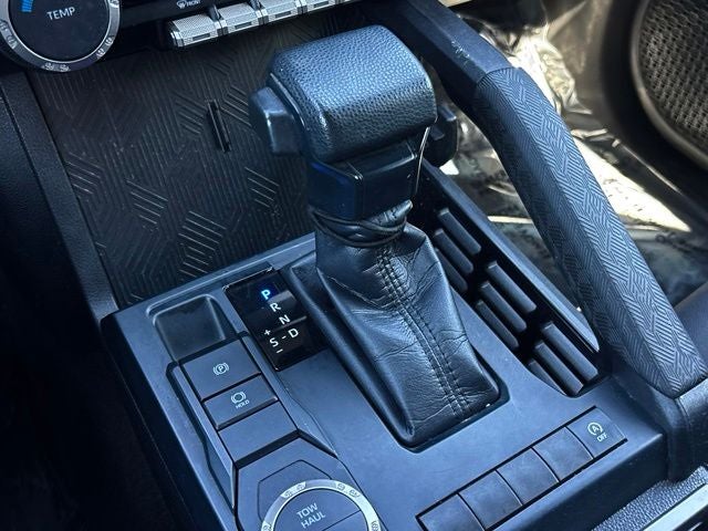 2025 Toyota Tacoma SR5 V6