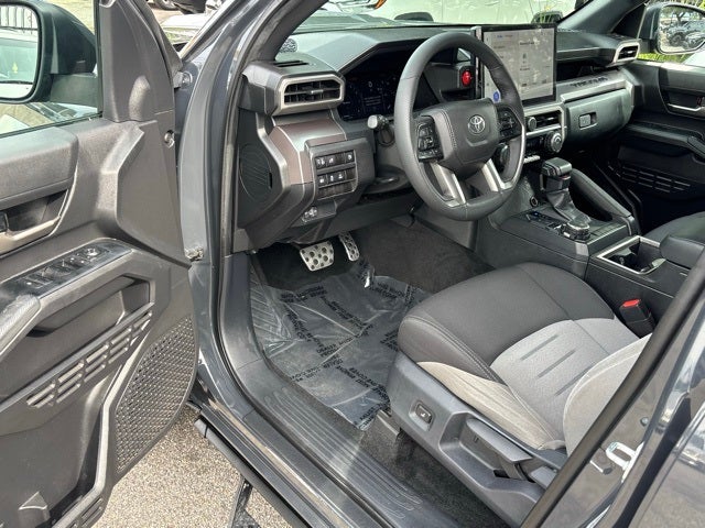 2025 Toyota Tacoma Hybrid TRD Sport