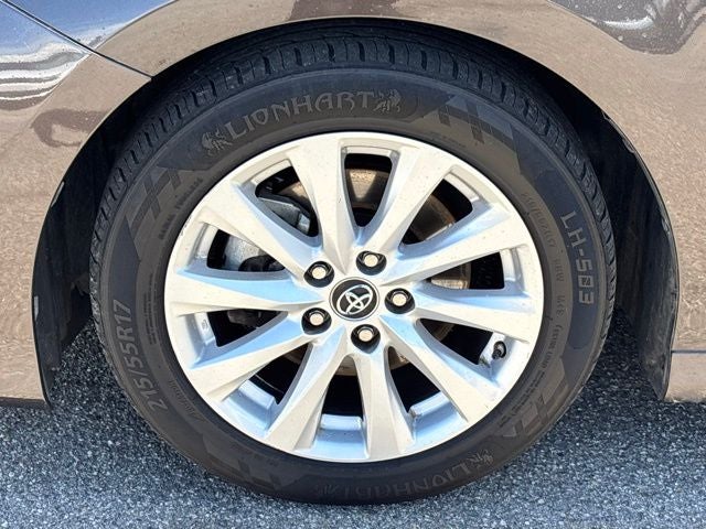 2019 Toyota Camry LE