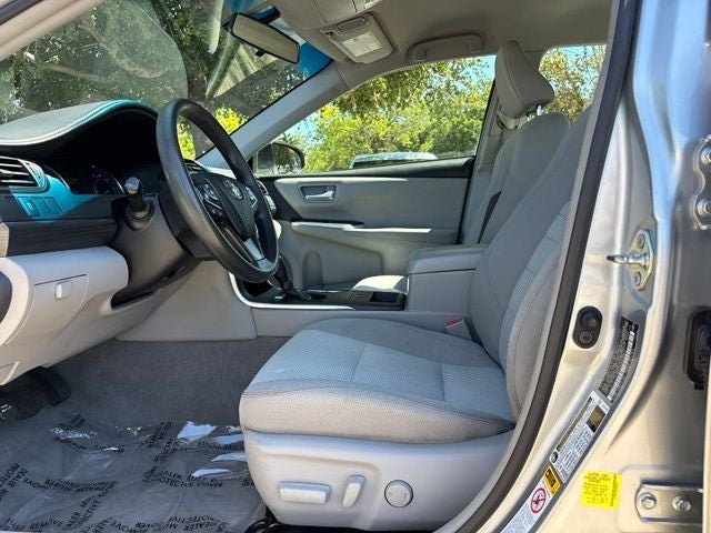 2017 Toyota Camry Hybrid LE