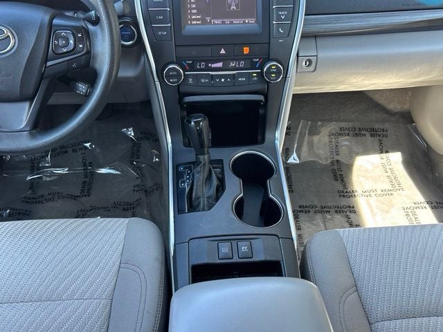 2017 Toyota Camry Hybrid LE