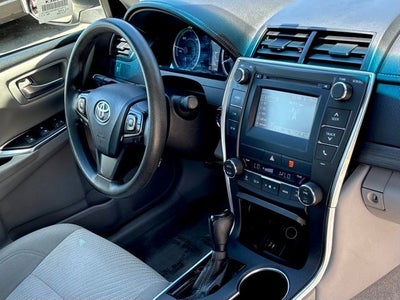 2017 Toyota Camry Hybrid LE