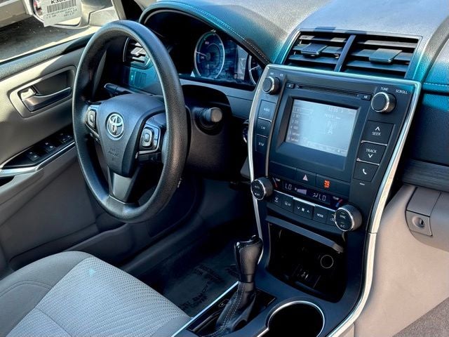 2017 Toyota Camry Hybrid LE