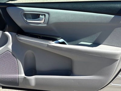 2017 Toyota Camry Hybrid LE