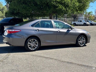 2016 Toyota Camry SE