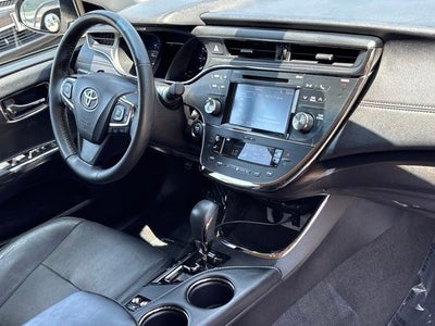 2017 Toyota Avalon XLE