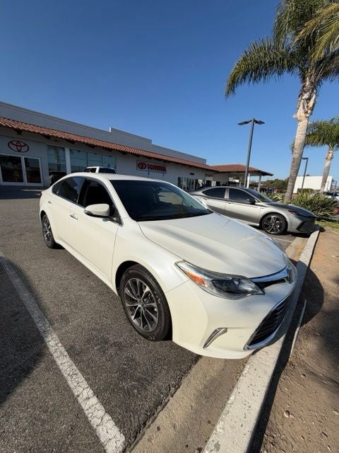 2017 Toyota Avalon XLE