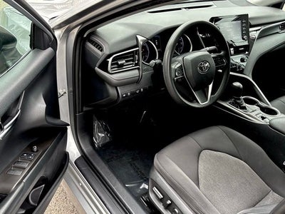 2022 Toyota Camry Hybrid LE