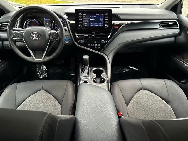 2022 Toyota Camry Hybrid LE