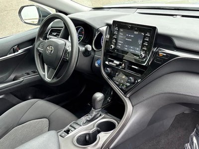 2022 Toyota Camry Hybrid LE