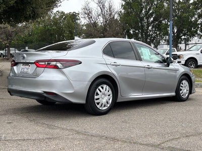 2022 Toyota Camry Hybrid LE