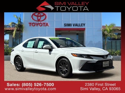 2022 Toyota Camry Hybrid LE