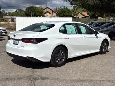 2022 Toyota Camry Hybrid LE