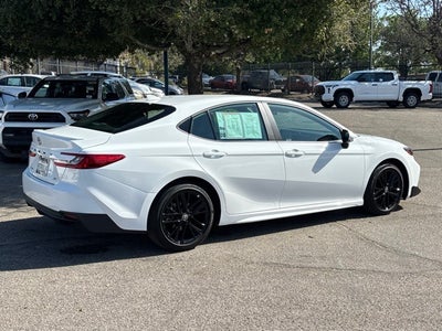 2025 Toyota Camry SE
