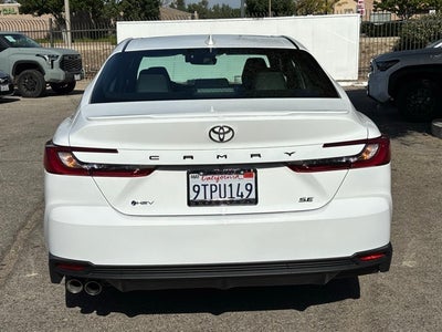 2025 Toyota Camry SE