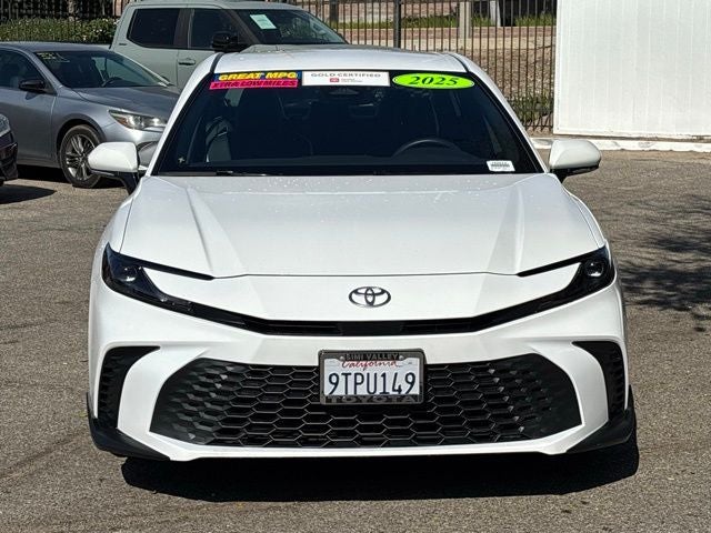 2025 Toyota Camry SE