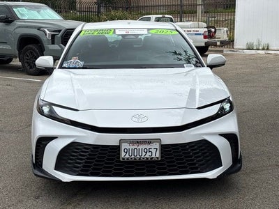 2025 Toyota Camry SE