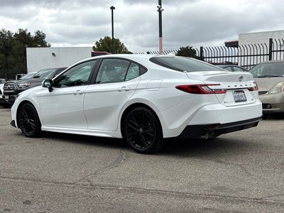 2025 Toyota Camry SE
