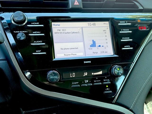 2020 Toyota Camry SE