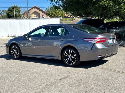 2020 Toyota Camry SE
