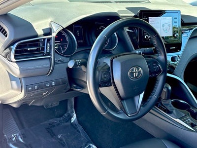 2023 Toyota Camry Hybrid SE