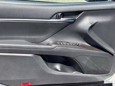 2023 Toyota Camry Hybrid SE