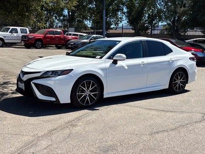 2023 Toyota Camry Hybrid SE