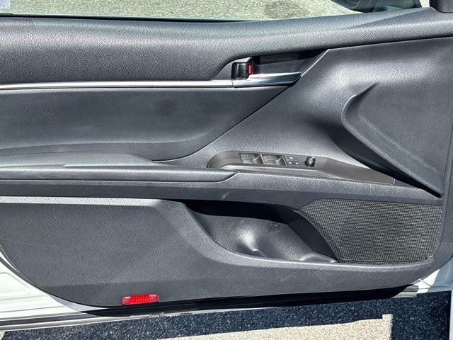 2021 Toyota Camry Hybrid SE