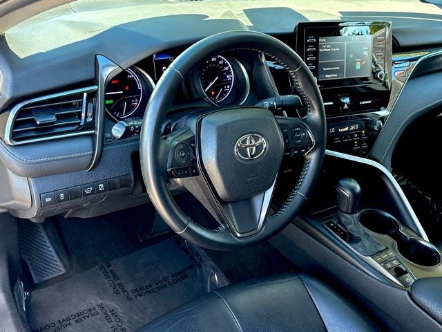 2021 Toyota Camry Hybrid SE