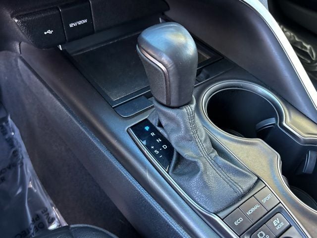 2021 Toyota Camry Hybrid SE