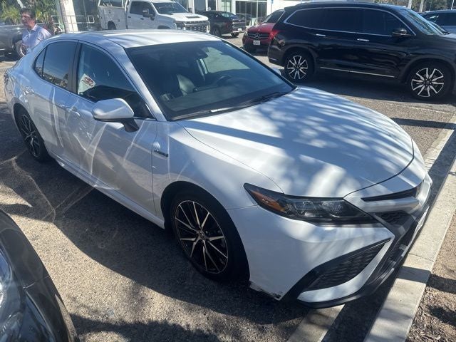 2021 Toyota Camry Hybrid SE