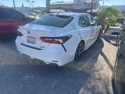 2021 Toyota Camry Hybrid SE