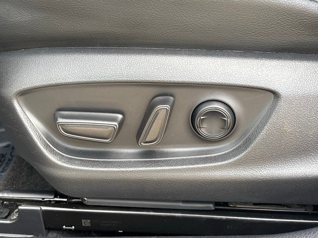 2021 Toyota Camry Hybrid SE