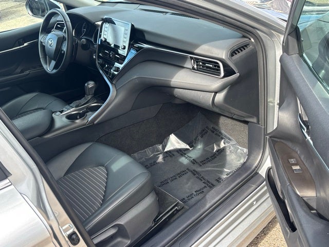 2021 Toyota Camry Hybrid SE