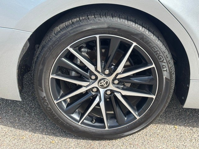 2021 Toyota Camry Hybrid SE