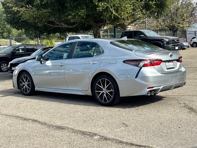 2021 Toyota Camry Hybrid SE