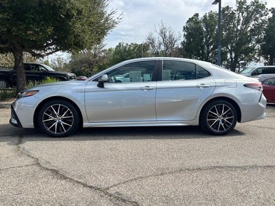 2021 Toyota Camry Hybrid SE