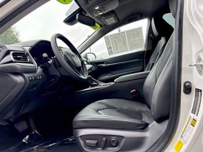 2023 Toyota Camry Hybrid XSE