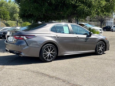 2023 Toyota Camry SE