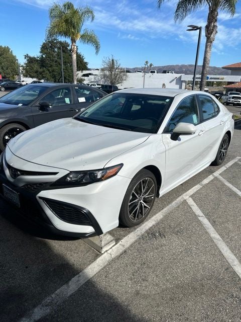 2024 Toyota Camry SE
