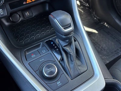 2023 Toyota RAV4 Hybrid SE