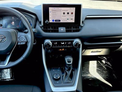 2023 Toyota RAV4 Hybrid SE
