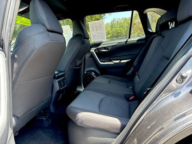 2025 Toyota RAV4 Hybrid SE