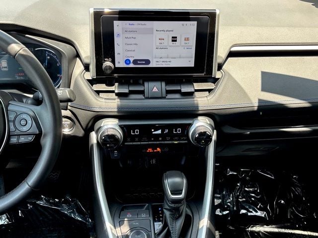2025 Toyota RAV4 Hybrid SE