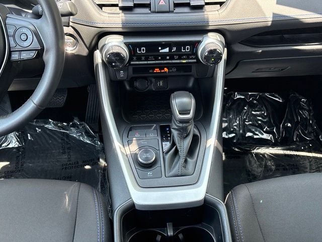 2025 Toyota RAV4 Hybrid SE