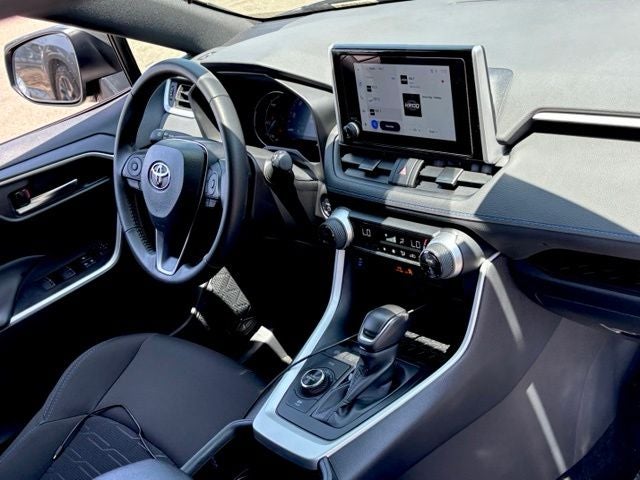 2025 Toyota RAV4 Hybrid SE